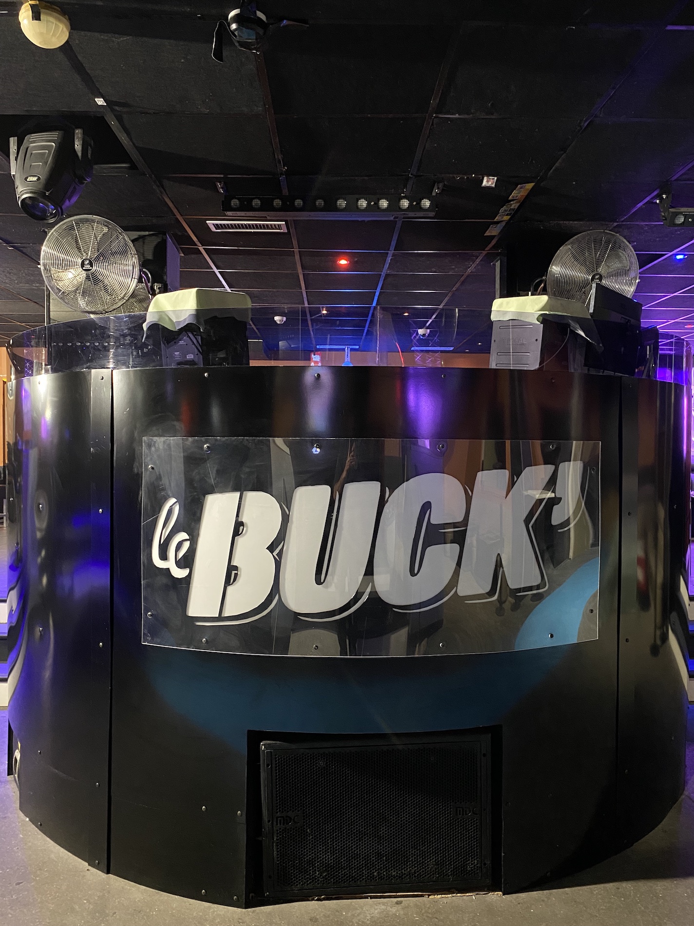 Cabine dj discotheque